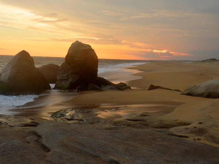 enrichissez-vous voyager au Sri Lanka 7 bonnes raisons - plage